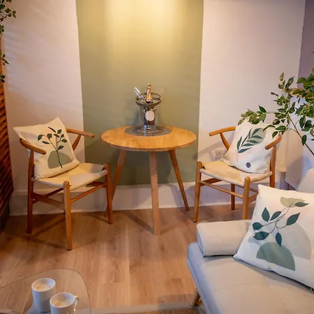 Apartment Corner House